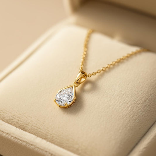 The Pétale Pendant Necklace - 14k Yellow Gold